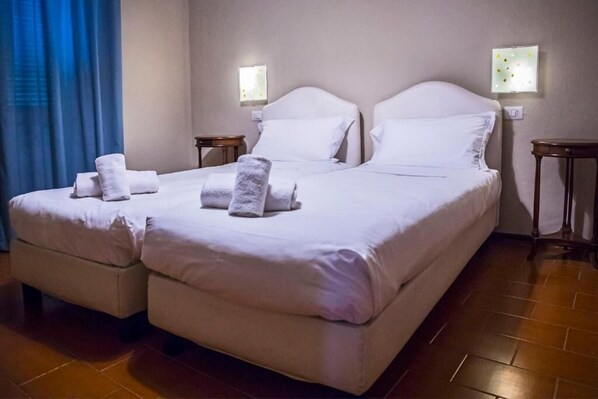 Room - Bastimento (Fiorenzuola d'Arda)