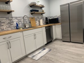 Fridge, microwave, oven, stovetop - Knob Creek Guest Suite 1 mile from Brevard, NC (Pisgah Forest)