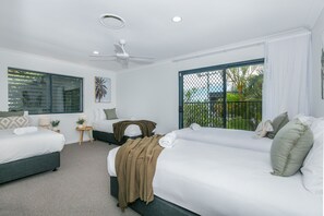 7 bedrooms, free WiFi, bed sheets
