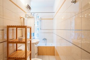Standard-Apartment, 2 Schlafzimmer (Casa Tesserete) | Badezimmer