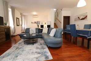 Téléviseur connecté, bureau