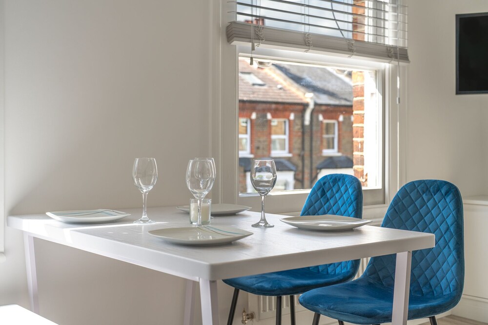 Simply stunning 2 bedroom property