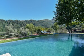 Piscina stagionale all'aperto