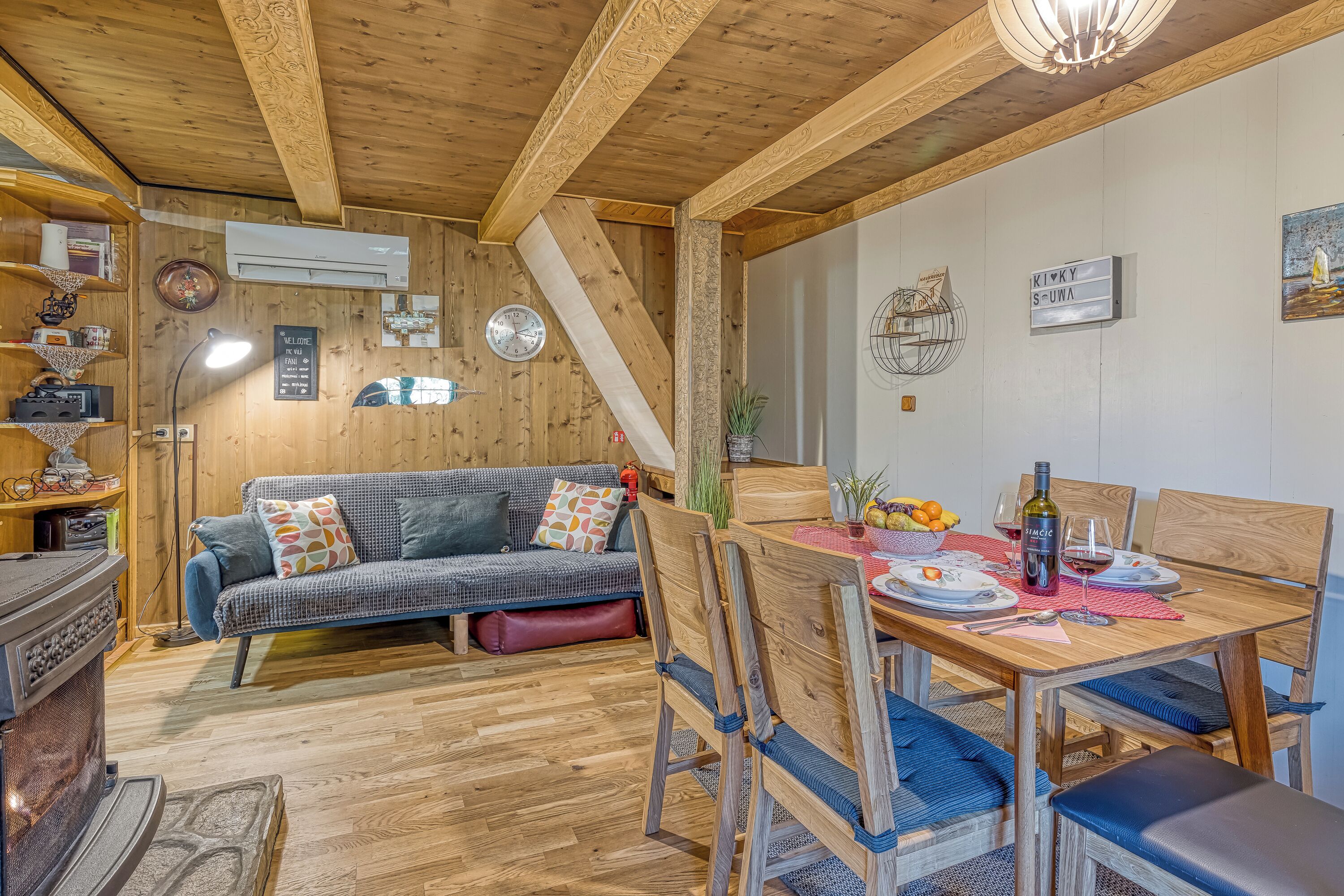 Chalet Familial, plusieurs chambres (Fani's Riverside Cottage) | Restauration