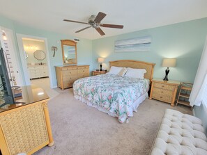 4 bedrooms, iron/ironing board, free WiFi, bed sheets - Full access to Currents pool complex and water parks at Embassy Suites!! (Myrtle Beach)