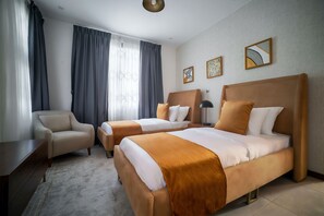 Twin Room | In-room safe, soundproofing, iron/ironing board, free WiFi - Alexander Palace Hotel Apartment (Amrahia)