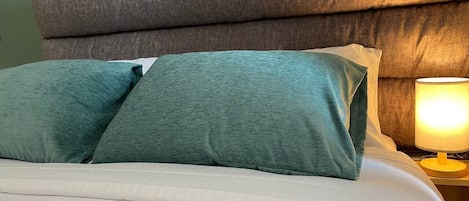 Hochwertige Bettwaren, Select-Comfort-Betten, Zimmersafe