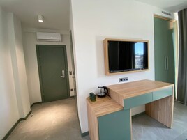 高档床上用品、Select Comfort 床、客房内保险箱、特色家居