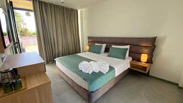 Premium bedding, Select Comfort beds, in-room safe