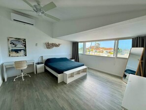 1 habitación, tabla de planchar con plancha y wifi