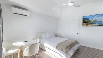 1 Schlafzimmer, Reisekinderbett, kostenloses WLAN, Bettwäsche