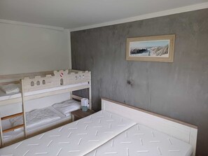 1 Schlafzimmer, Reisekinderbett, WLAN, Bettwäsche