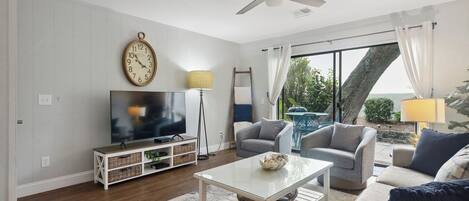 Smart-TV og DVD-spiller