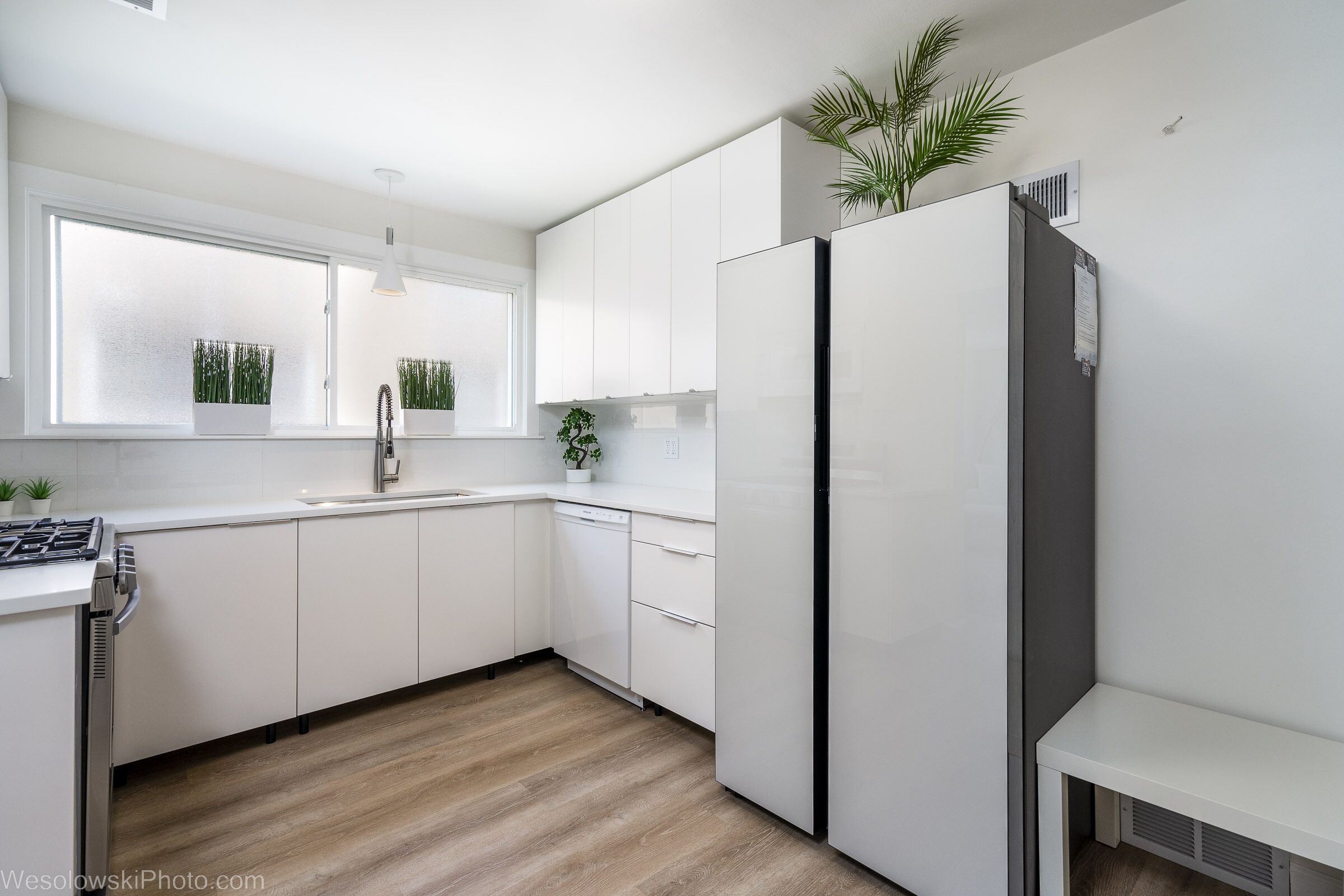 Parking, Balcony, Near Universities, Ravinia, NAPA & Train to Chicago