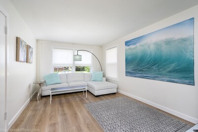 Parking, Balcony, Near Universities, Ravinia, NAPA & Train to Chicago