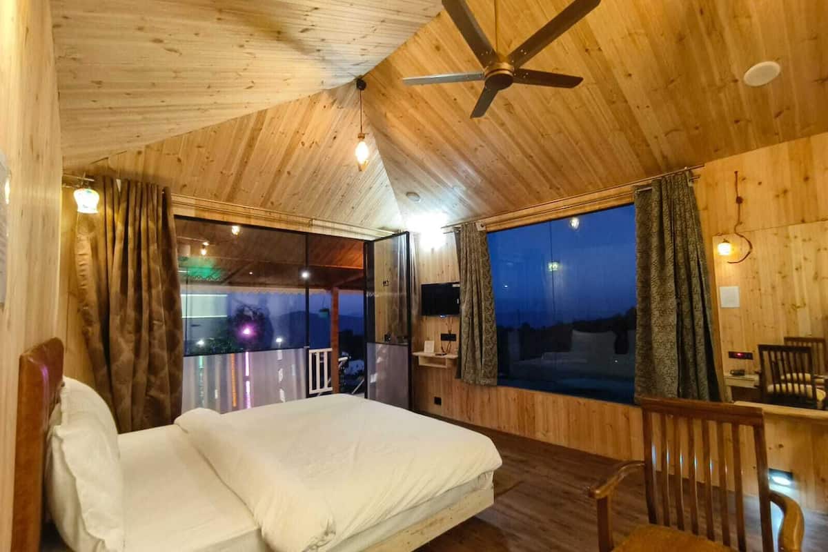 1 bedroom, soundproofing, free WiFi, bed sheets