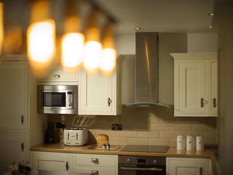 Cottage | Interior
