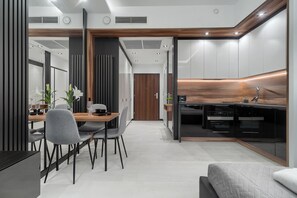 Quarto casal | Cozinha americana privada | Máquina de café expresso, cafeteira/chaleira, chaleira elétrica