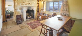 Host & Stay | Lop Hall