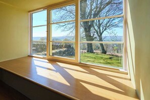 Interior - Host & Stay | Lop Hall (Guisborough)