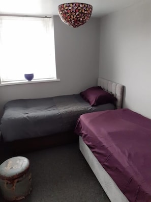 3 bedrooms, free WiFi, bed sheets - Beautiful 3-bed Apartment in Swansea (Swansea)