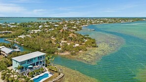 Exterior - **BLUE HORIZON @ SUGARLOAF SHORES** Waterfront Home & Pool + LAST KEY SERVICES… (Sugarloaf Key)