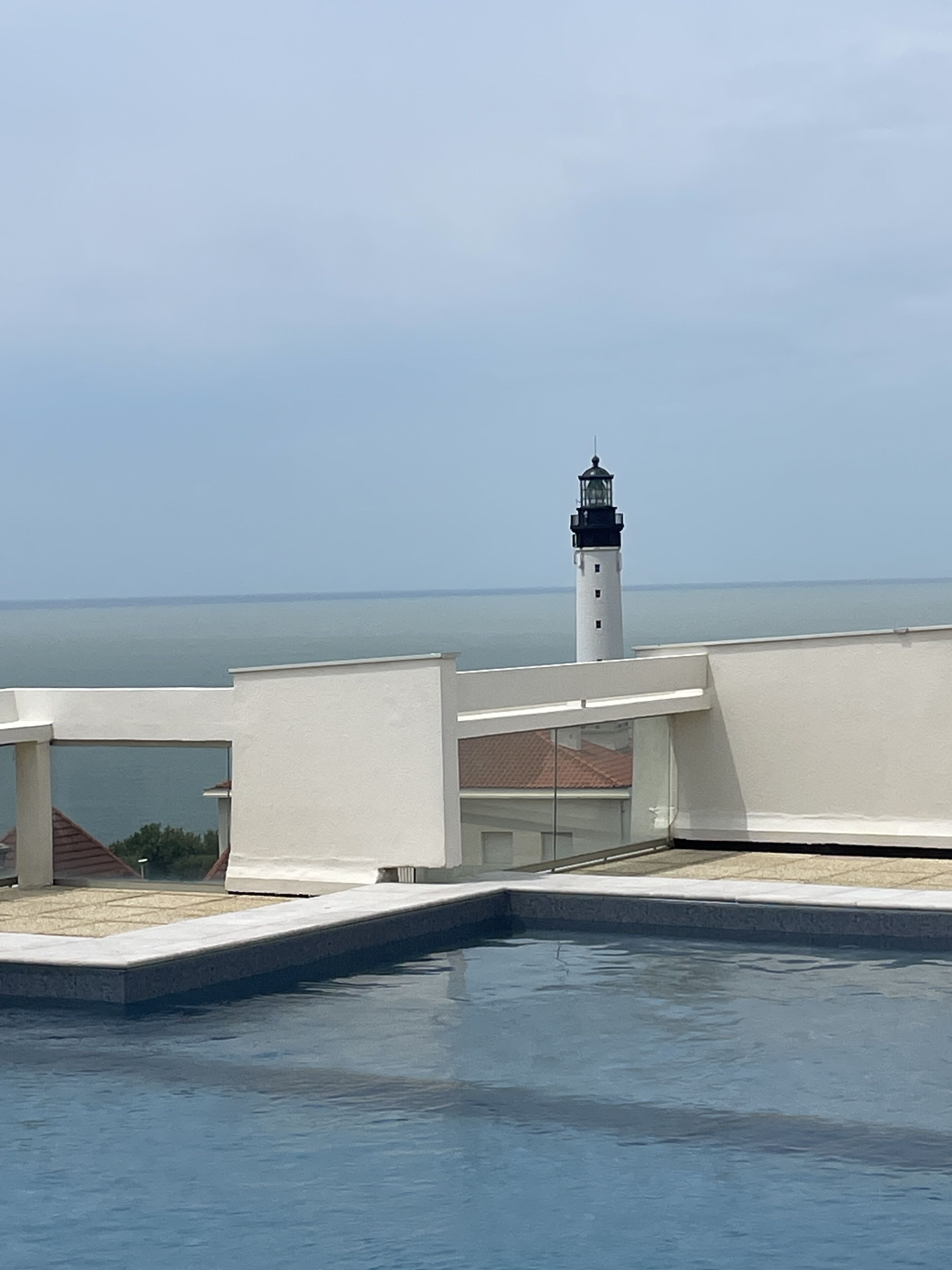T2 beach center on foot 42 m2, 4 *<br> SWIMMING POOL, PARKING, TERRACE SEA / GOLF VIEW