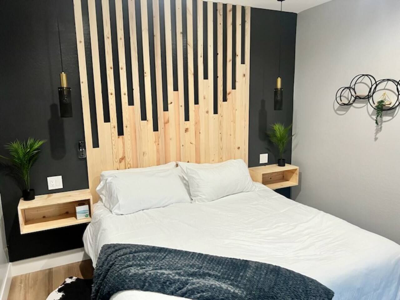 1 chambre, fer et planche à repasser, lit parapluie, Wi-Fi gratuit