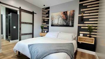 1 bedroom, iron/ironing board, travel crib, free WiFi