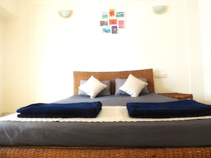 2 bedrooms, desk, free WiFi, bed sheets