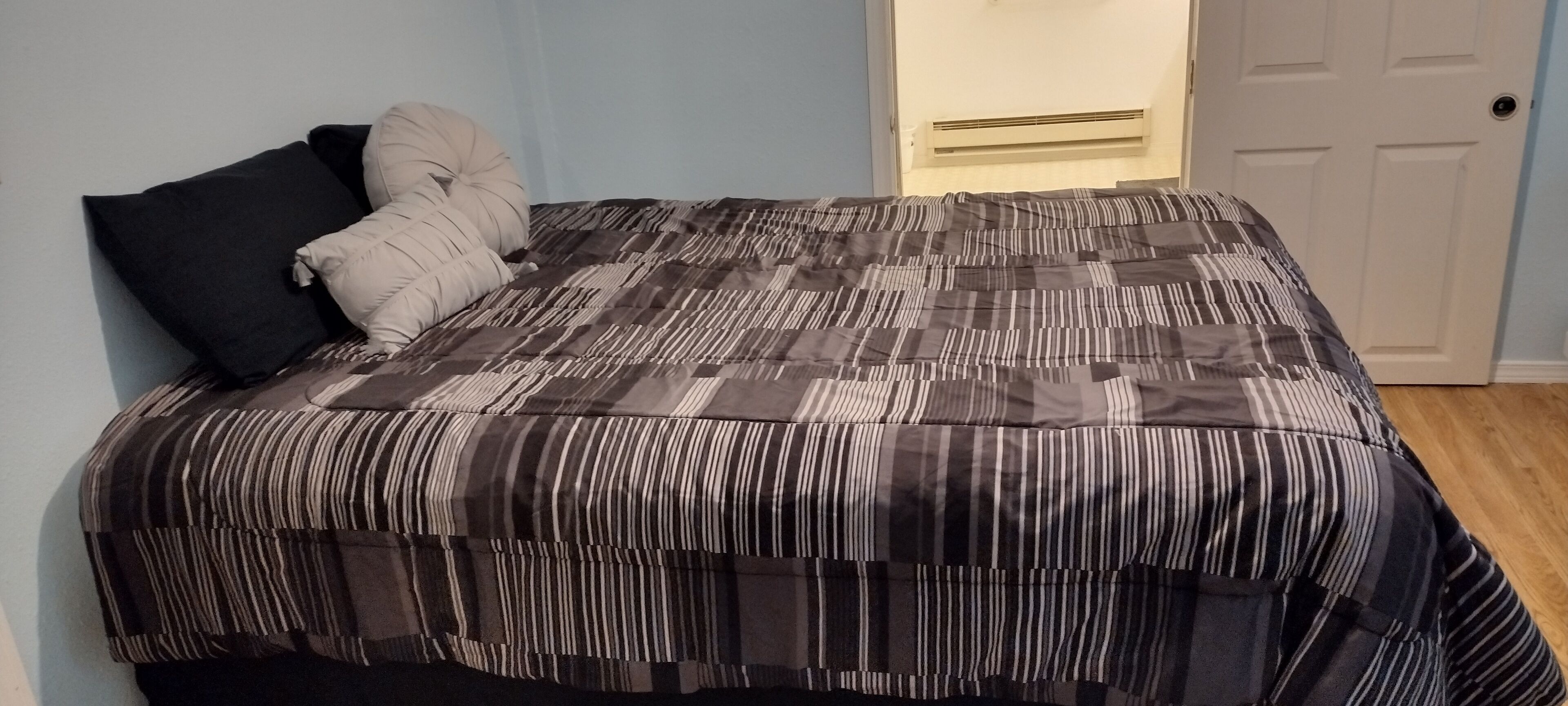 Cottage on Hood Canal Pouslbo