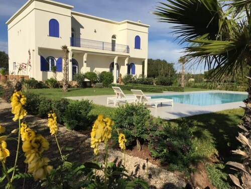 Riyad Azul between nature and the ocean