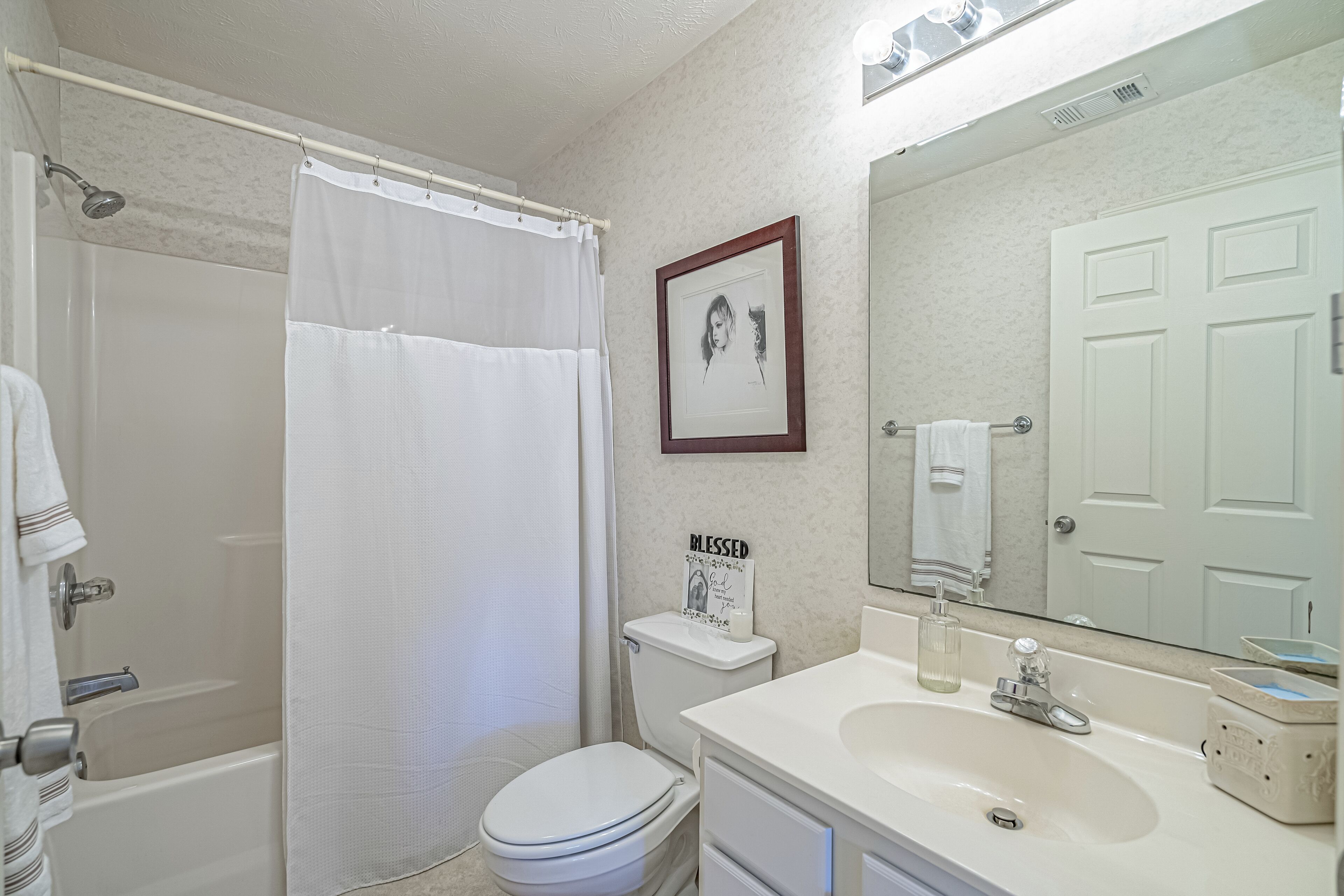 2 Bed 2Bath 1st Floor Golf and Beach Condo