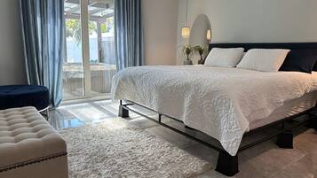 2 dormitoris, caixa forta a l'habitació i planxa i posts de planxar