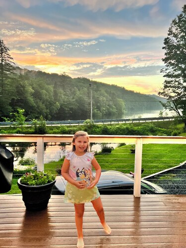 Beaver's Bend Lakefront Retreat ~16 mi to Slopes & Pet Friendly!