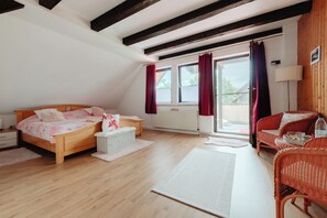 2 bedrooms, free WiFi, bed sheets