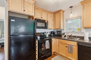 Fridge, microwave, oven, stovetop - Newly Renovated Tremont Treasure I Cozy + Modern (Cleveland)