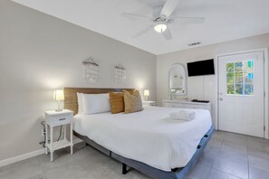 2 Schlafzimmer, Schreibtisch, Bügeleisen/Bügelbrett, WLAN