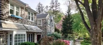 Elegant Home in Historic Philadelphia Neighborhood