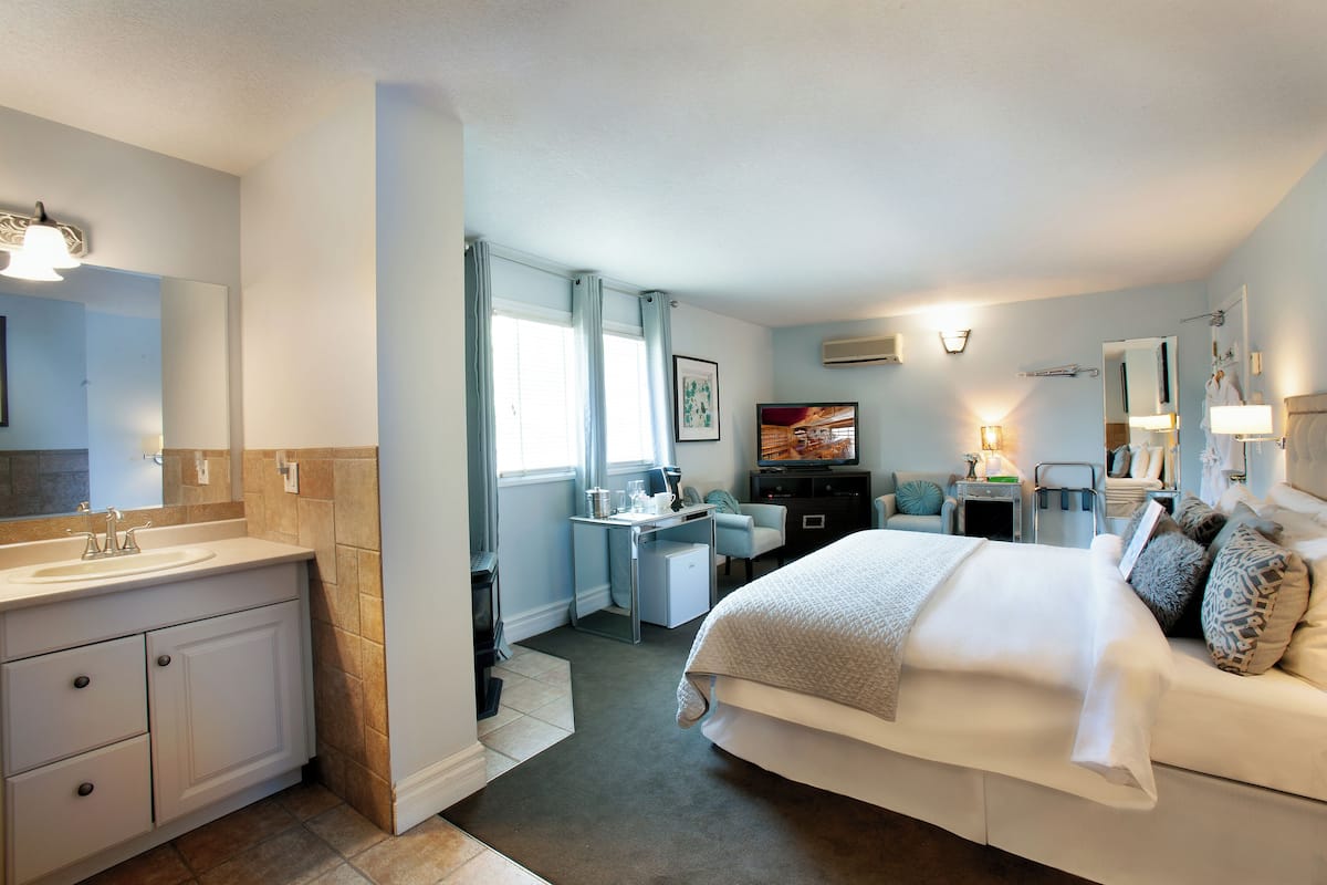 Chambre luxueuse, 1 trĂšs grand lit | AccĂšs au Wi-Fi (inclus), literie fournie