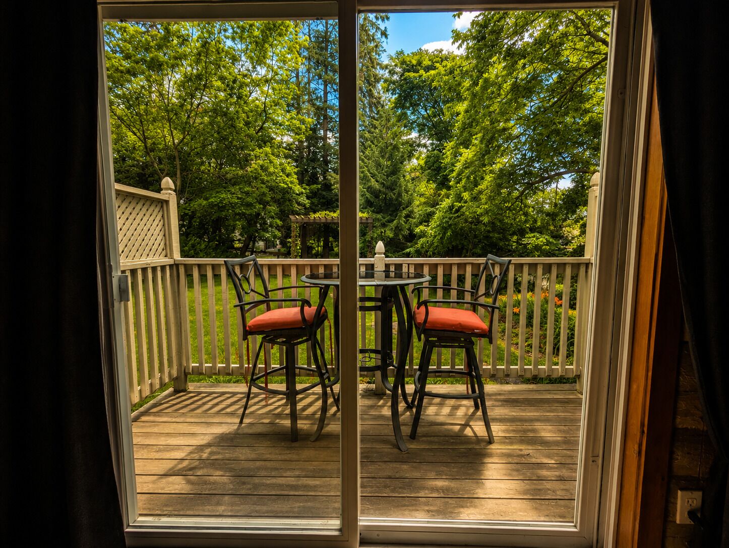 Luxury Room, Garden View | Terrace/patio