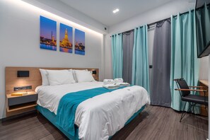 Superior Double Room | Premium bedding, down comforters, minibar, in-room safe - Exarchia House Project (Athens)