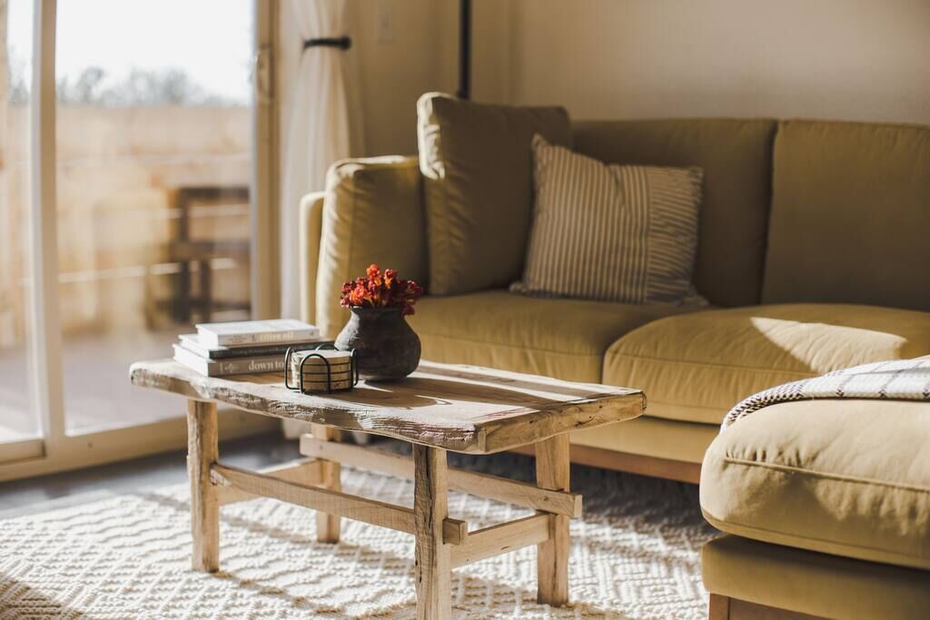 Joshua Tree Olive Farm · Rustic Desert Retreat