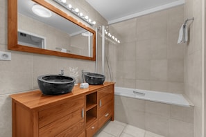 Free toiletries, hair dryer, towels - Prat d'Albis - Appt avec terrasse (Toulouse)
