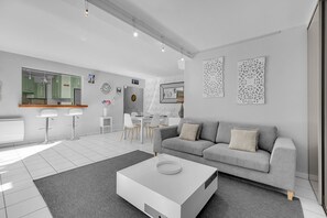 TV - Prat d'Albis - Appt avec terrasse (Toulouse)