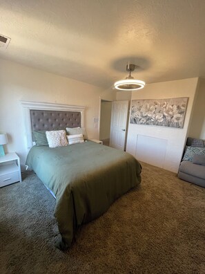 3 chambres, bureau, lit parapluie, Wi-Fi gratuit