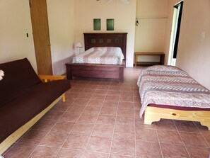 3 bedrooms, WiFi, bed sheets, wheelchair access - Private House located in El Yunque Rain Forest (Naguabo)