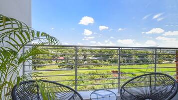 Comfort Apartment | Balcony