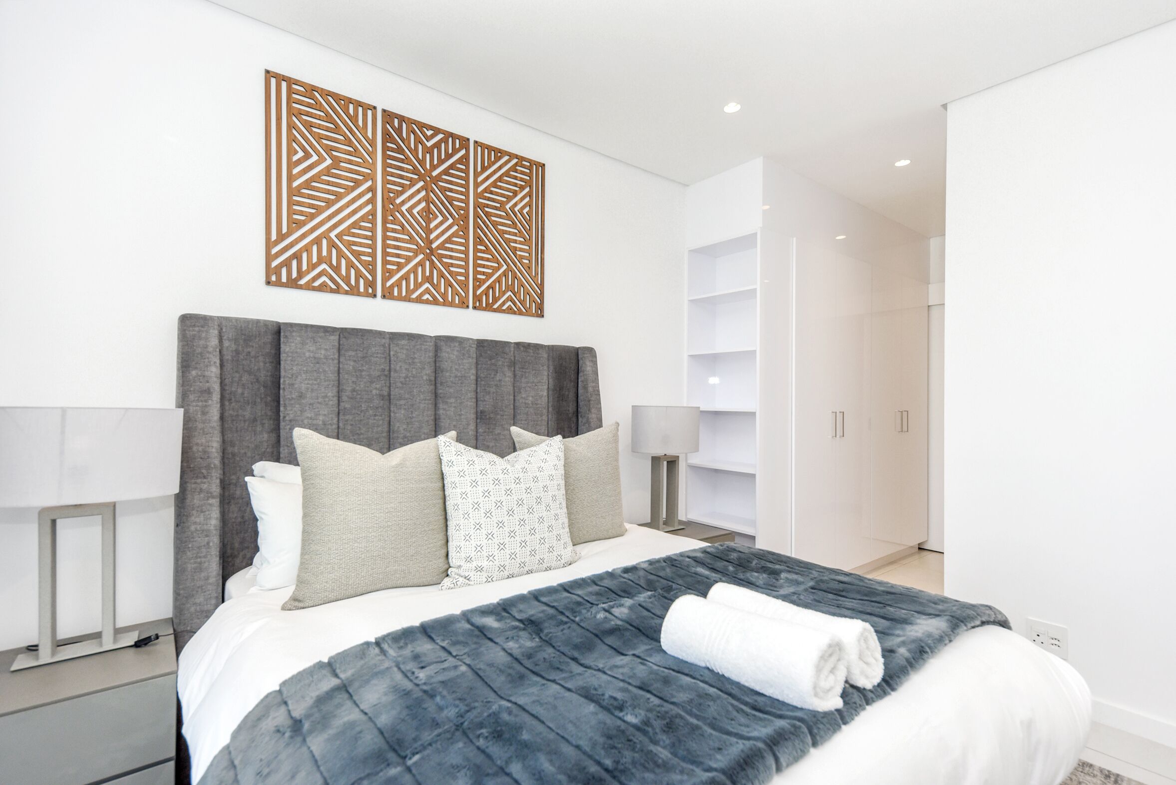 Comfort Apartment | 2 bedrooms, in-room safe, laptop workspace, iron/ironing board