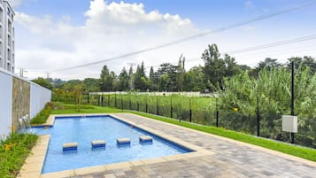 Kolam renang outdoor